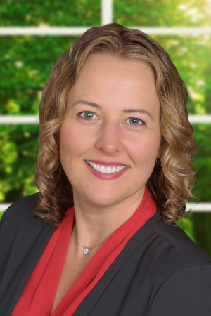 Amy Jones headshot