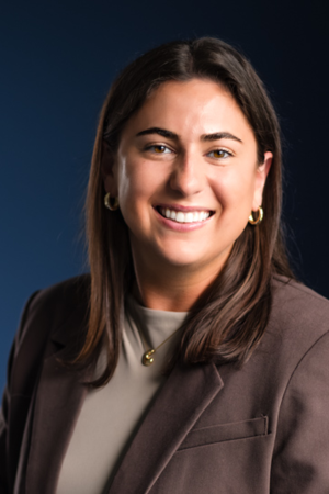 Christina Alescio headshot